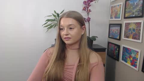 Snapshot of mysteryericax chatting on March 10, 2025, 10:15 am Erica online show from March 10, 2025, 10:15 am