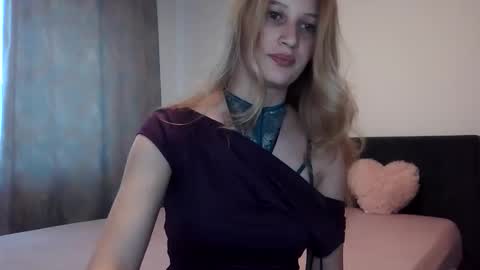 Mystery Girl online show from March 23, 2026, 3:38 pm