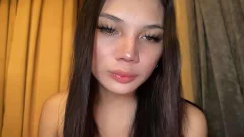 Snapshot of mysteryman_xxx chatting on January 17, 2026, 12:15 am UR GIRL NEXTDOOR online show from January 17, 2026, 12:15 am