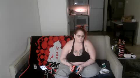 MysticLynn online show from January 26, 2025, 8:14 am