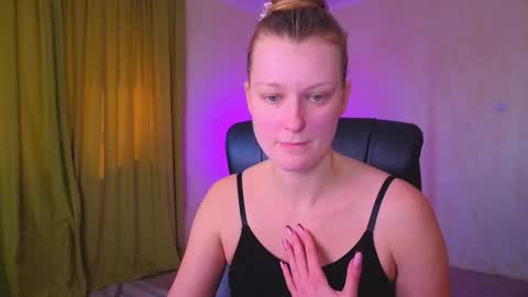 mysticvenus_ online show from March 16, 2026, 1:15 pm