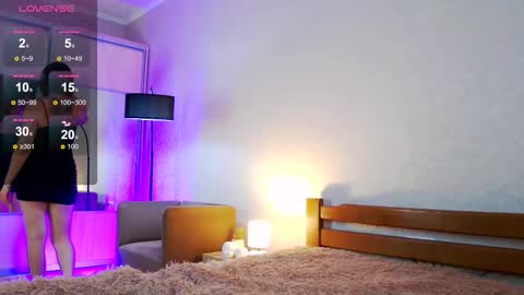 Snapshot of mystique_girl_ chatting on September 13, 2025, 7:35 pm Angeline online show from September 13, 2025, 7:35 pm