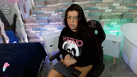 Snapshot of naanaky_tay chatting on September 21, 2025, 12:18 pm TARA online show from September 21, 2025, 12:18 pm