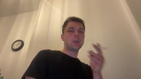 nachtigall030 online show from May 10, 2026, 11:10 pm