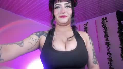 naeniademont online show from August 7, 2026, 5:04 pm