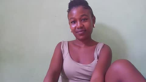 nah296652 online show from April 7, 2026, 6:58 am