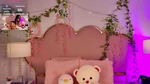 NahiaraReina  online show from March 14, 2026, 1:05 pm