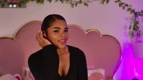 Snapshot of nahiarareina chatting on June 11, 2026, 3:32 pm NahiaraReina online show from June 11, 2026, 3:32 pm