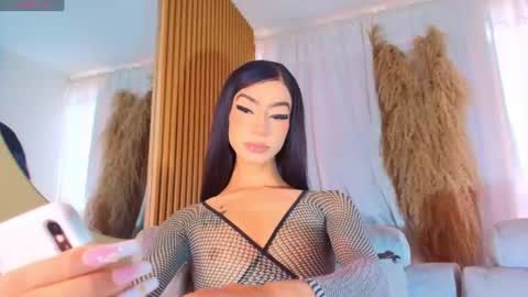 NahiaVictoria  online show from July 23, 2026, 3:21 pm
