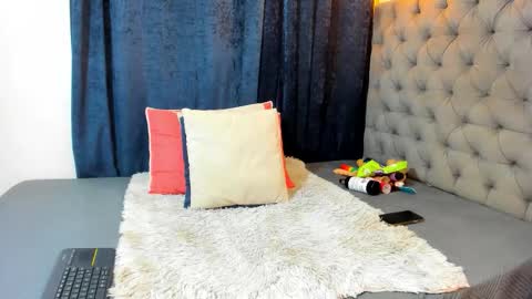 nahirobyy ebonyy online show from February 11, 2026, 6:24 pm