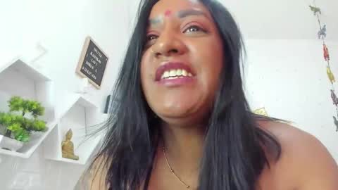 Snapshot of nahirr chatting on February 23, 2025, 11:04 pm Nahirr online show from February 23, 2025, 11:04 pm