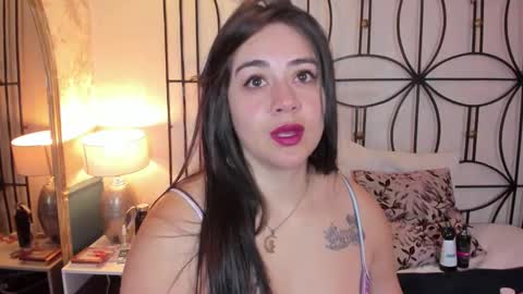 Snapshot of nahomi_sweett chatting on October 16, 2025, 11:00 am Nahomi online show from October 16, 2025, 11:00 am