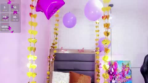 Snapshot of nahomirosse chatting on October 7, 2025, 12:13 pm SHELBY online show from October 7, 2025, 12:13 pm