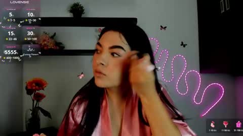 Snapshot of nahomirosse chatting on October 24, 2025, 12:01 pm SHELBY online show from October 24, 2025, 12:01 pm