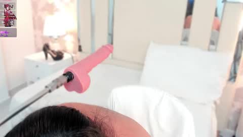 Nahomy Roberts online show from January 17, 2026, 8:41 am