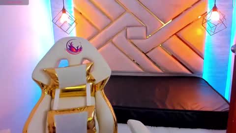    online show from January 19, 2025, 11:10 pm