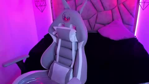    online show from January 29, 2025, 1:05 am