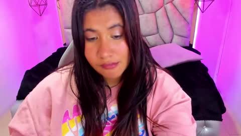    online show from February 4, 2025, 10:02 pm