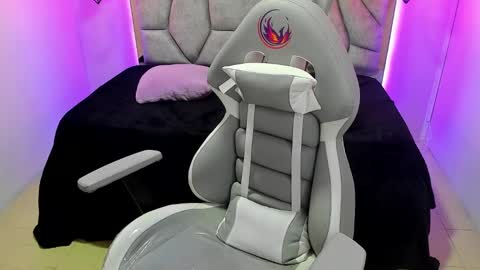    online show from February 13, 2025, 1:19 am