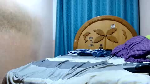 nakedlima online show from June 9, 2026, 4:46 am