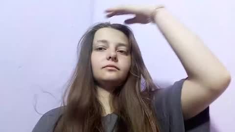 Sofia online show from May 19, 2026, 4:19 am