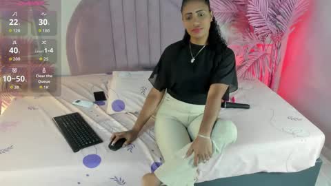 nalapalmer online show from May 29, 2026, 7:01 pm