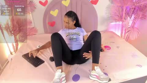 Snapshot of nalapalmer chatting on June 21, 2026, 7:38 pm nalapalmer online show from June 21, 2026, 7:38 pm