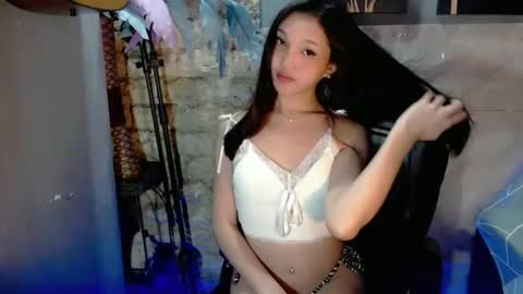 Nami online show from April 25, 2026, 5:43 am
