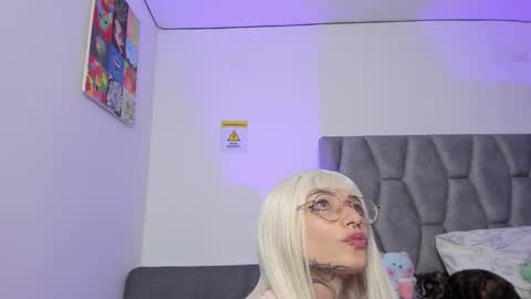 namtarak4 online show from March 18, 2026, 2:58 am