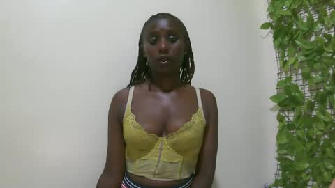 Snapshot of nana2095 chatting on May 26, 2026, 9:44 pm nana2095 online show from May 26, 2026, 9:44 pm