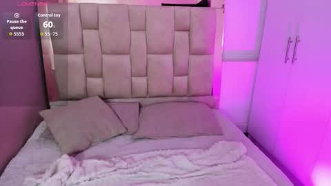 Nana online show from February 22, 2026, 3:18 am