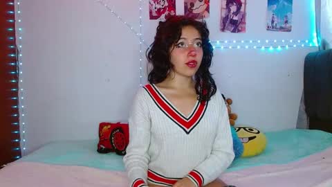 Snapshot of nana_dam chatting on April 14, 2026, 12:33 pm NanI online show from April 14, 2026, 12:33 pm