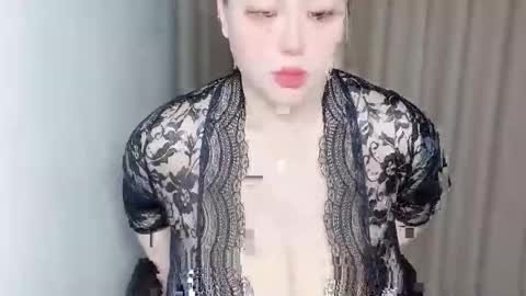 nanabigbobo online show from April 23, 2026, 11:53 am