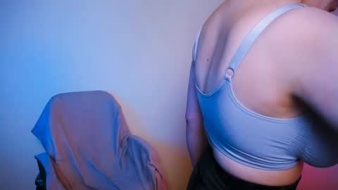 your candy  online show from December 26, 2024, 1:43 pm