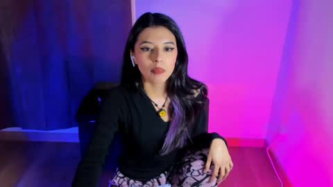 Nana  Natalia online show from November 24, 2025, 1:27 am