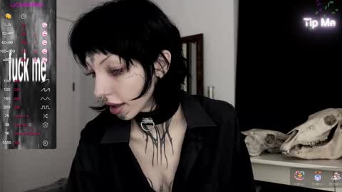 Snapshot of nananevaeragain chatting on December 29, 2024, 6:05 pm Nana online show from December 29, 2024, 6:05 pm