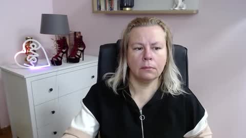 Nancy online show from February 26, 2025, 5:42 am