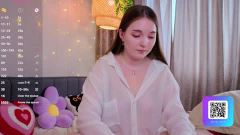 Luna online show from April 11, 2026, 5:45 am