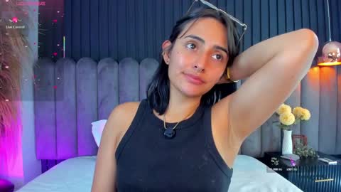 Snapshot of nanda_vixen_ chatting on April 3, 2026, 11:47 pm Nanda online show from April 3, 2026, 11:47 pm