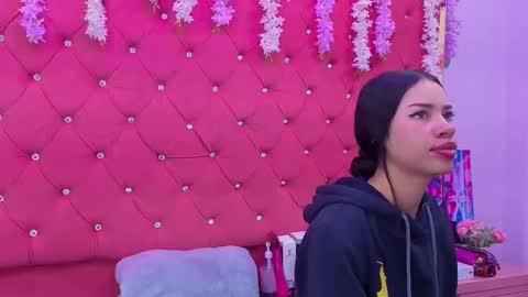 Snapshot of nanis_james21 chatting on November 8, 2025, 3:07 am nanis james21 online show from November 8, 2025, 3:07 am