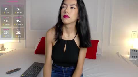 nany_model25 online show from November 27, 2025, 9:50 pm