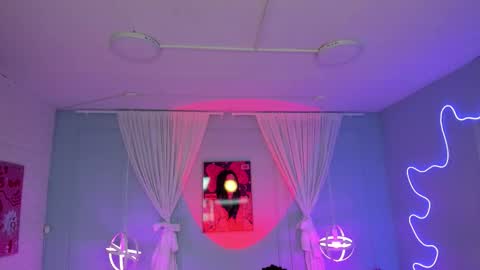 Snapshot of naomi_campell chatting on February 16, 2026, 7:32 pm Naomi online show from February 16, 2026, 7:32 pm