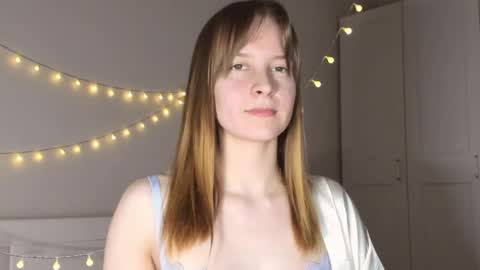 Snapshot of naomi_oops chatting on April 26, 2026, 8:50 pm Naomi online show from April 26, 2026, 8:50 pm