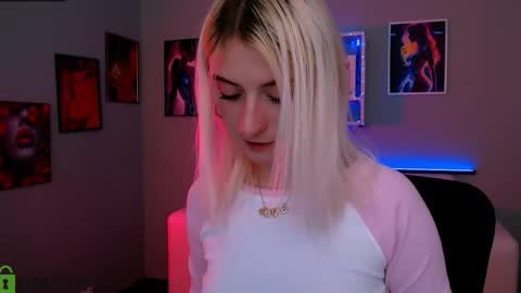 Snapshot of naomi_pratt chatting on January 17, 2026, 9:18 pm Naomi online show from January 17, 2026, 9:18 pm