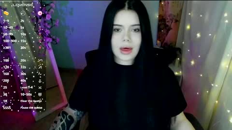 Snapshot of naomivibes chatting on May 2, 2026, 6:29 am Naomi online show from May 2, 2026, 6:29 am