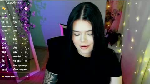 Snapshot of naomivibes chatting on May 9, 2026, 6:40 am Naomi online show from May 9, 2026, 6:40 am