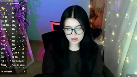 Snapshot of naomivibes chatting on July 4, 2026, 8:42 am Naomi online show from July 4, 2026, 8:42 am