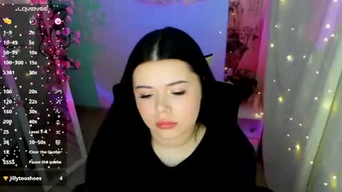 Snapshot of naomivibes chatting on July 6, 2026, 6:32 am Naomi online show from July 6, 2026, 6:32 am