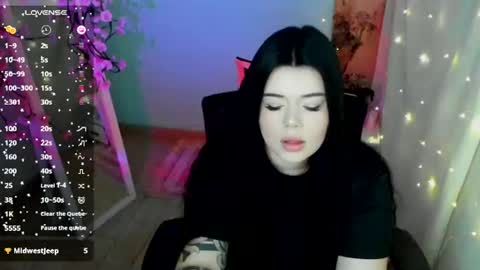 Snapshot of naomivibes chatting on July 9, 2026, 7:01 am Naomi online show from July 9, 2026, 7:01 am