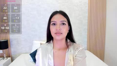 Snapshot of naomycollins__ chatting on September 18, 2025, 2:08 pm NAOMY online show from September 18, 2025, 2:08 pm